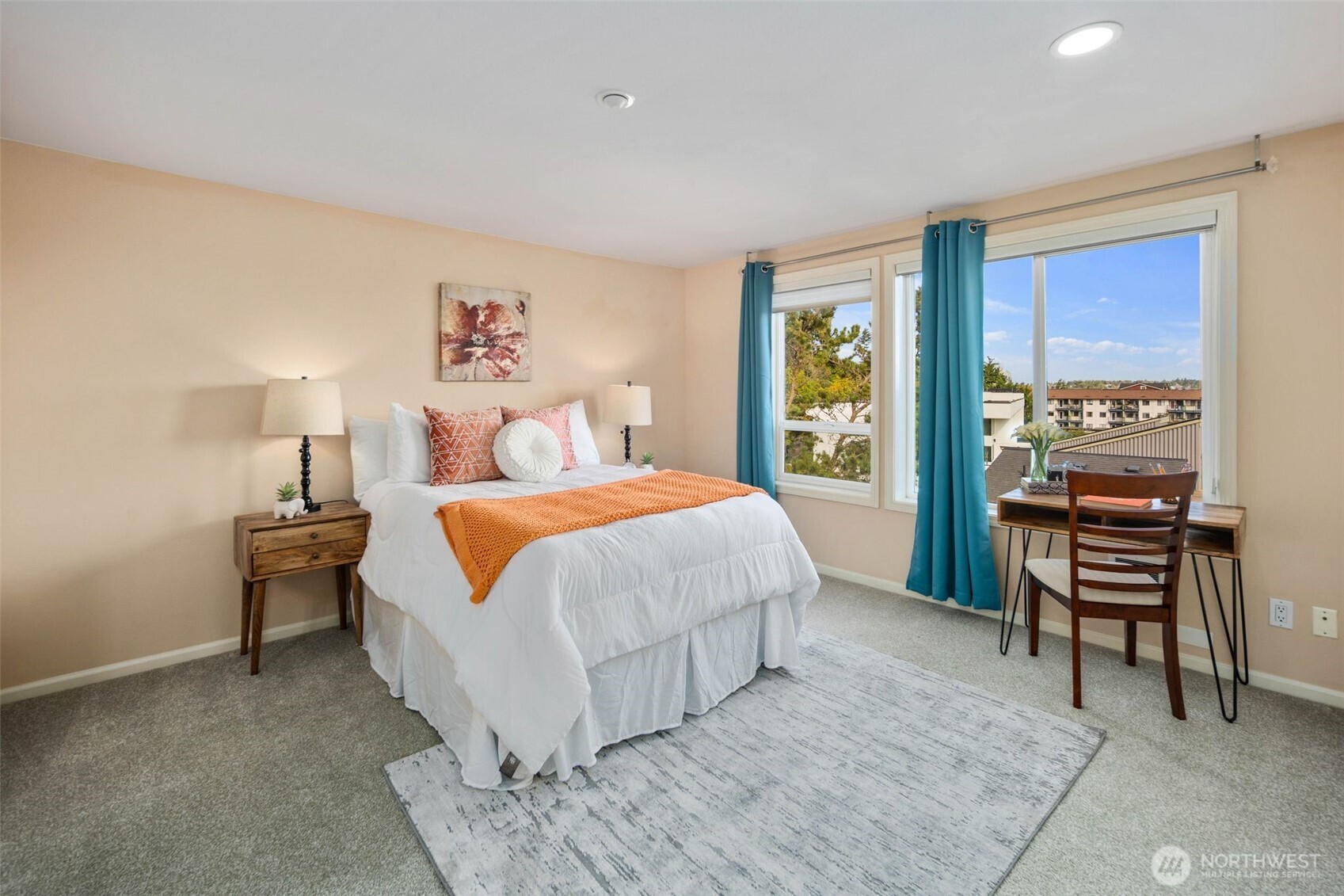 559 McGraw Street #402, Seattle, WA 98109