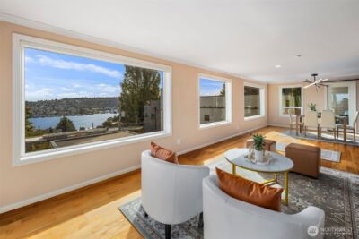 559 McGraw Street #402, Seattle, WA 98109 - Photo 6