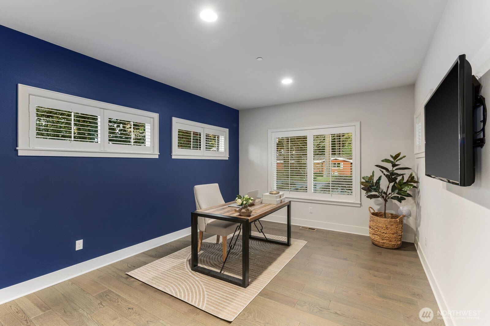 10833 104th Avenue NE, Kirkland, WA 98033