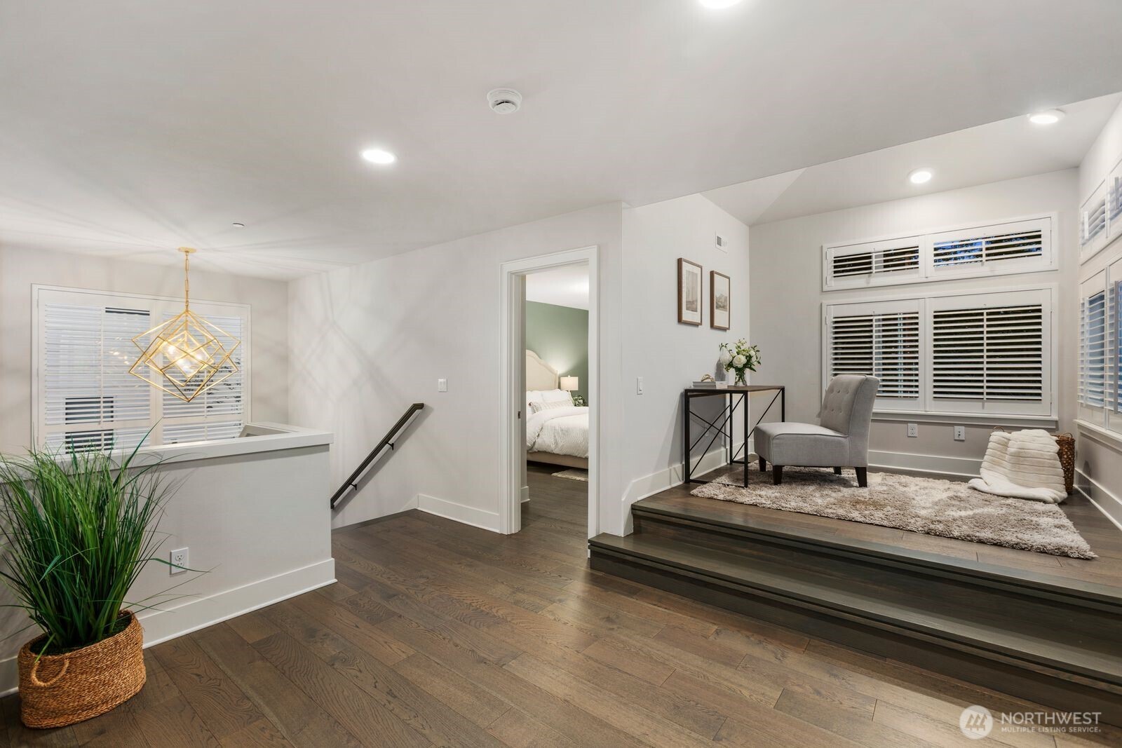 10833 104th Avenue NE, Kirkland, WA 98033