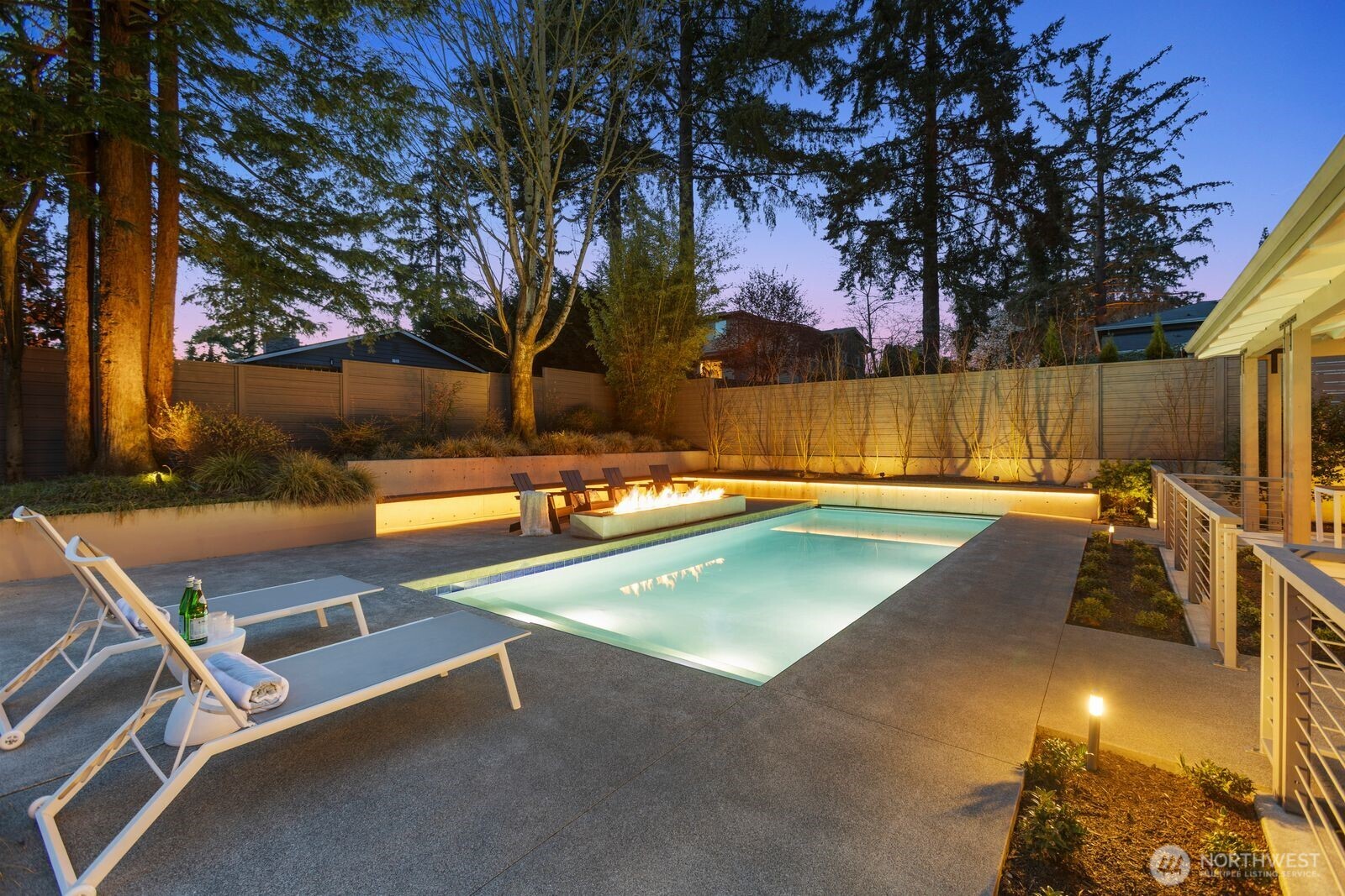 10833 104th Avenue NE, Kirkland, WA 98033