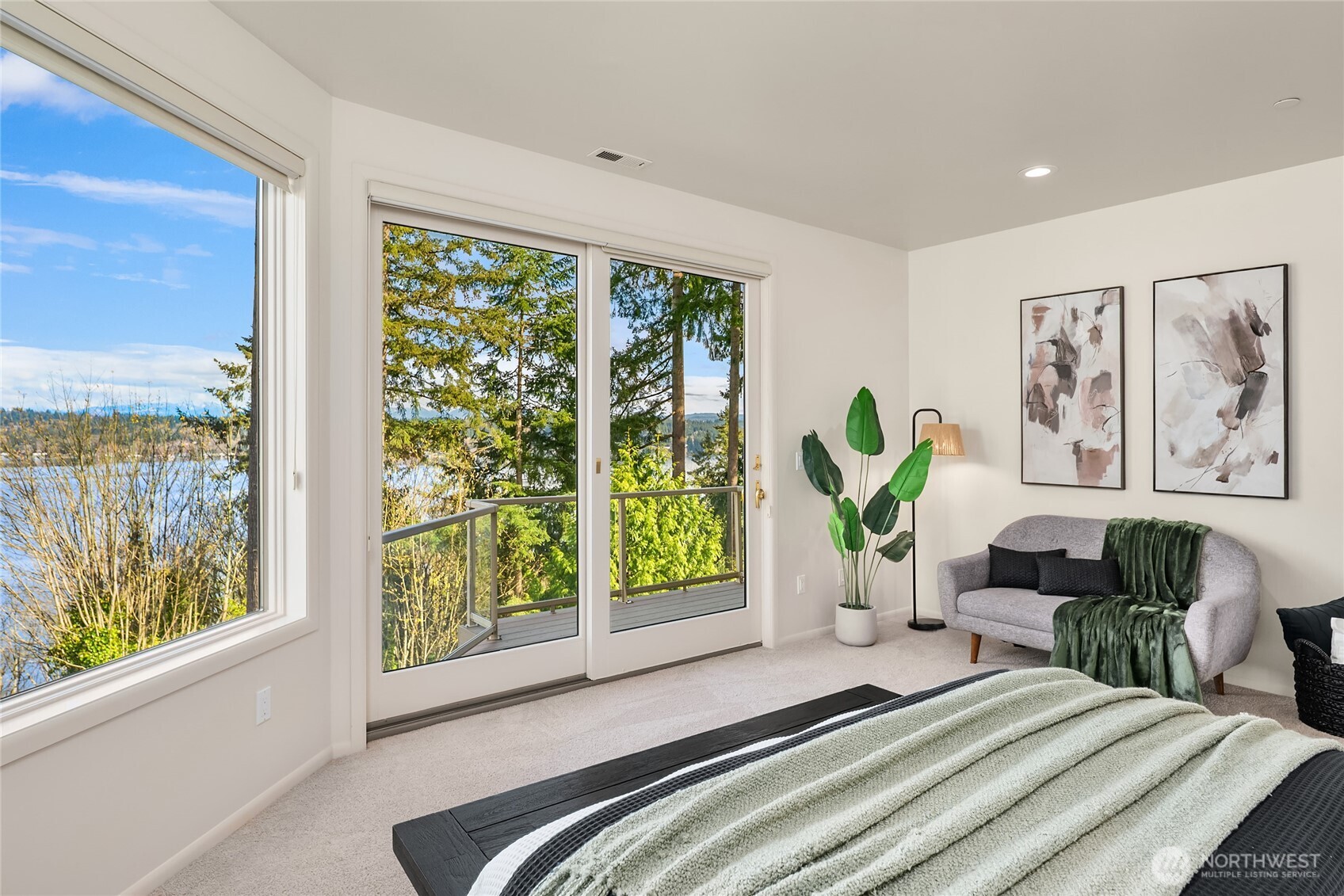 936 170th Place SE, Bellevue, WA 98008