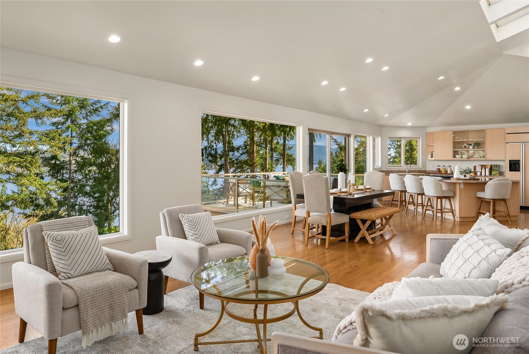 936 170th Place SE, Bellevue, WA 98008