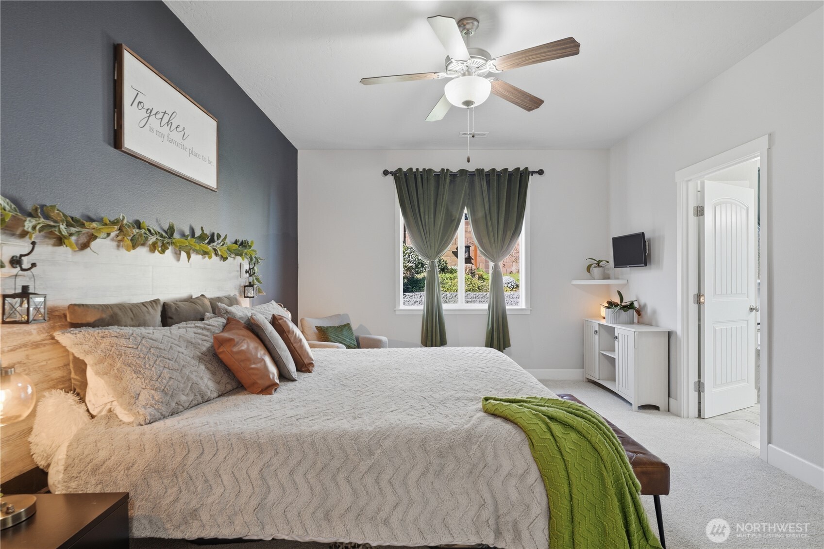 4304 S Dennis Court , Kennewick, WA 99337