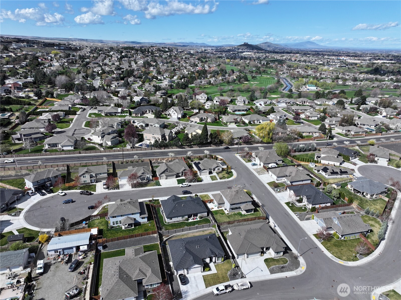 4304 S Dennis Court , Kennewick, WA 99337