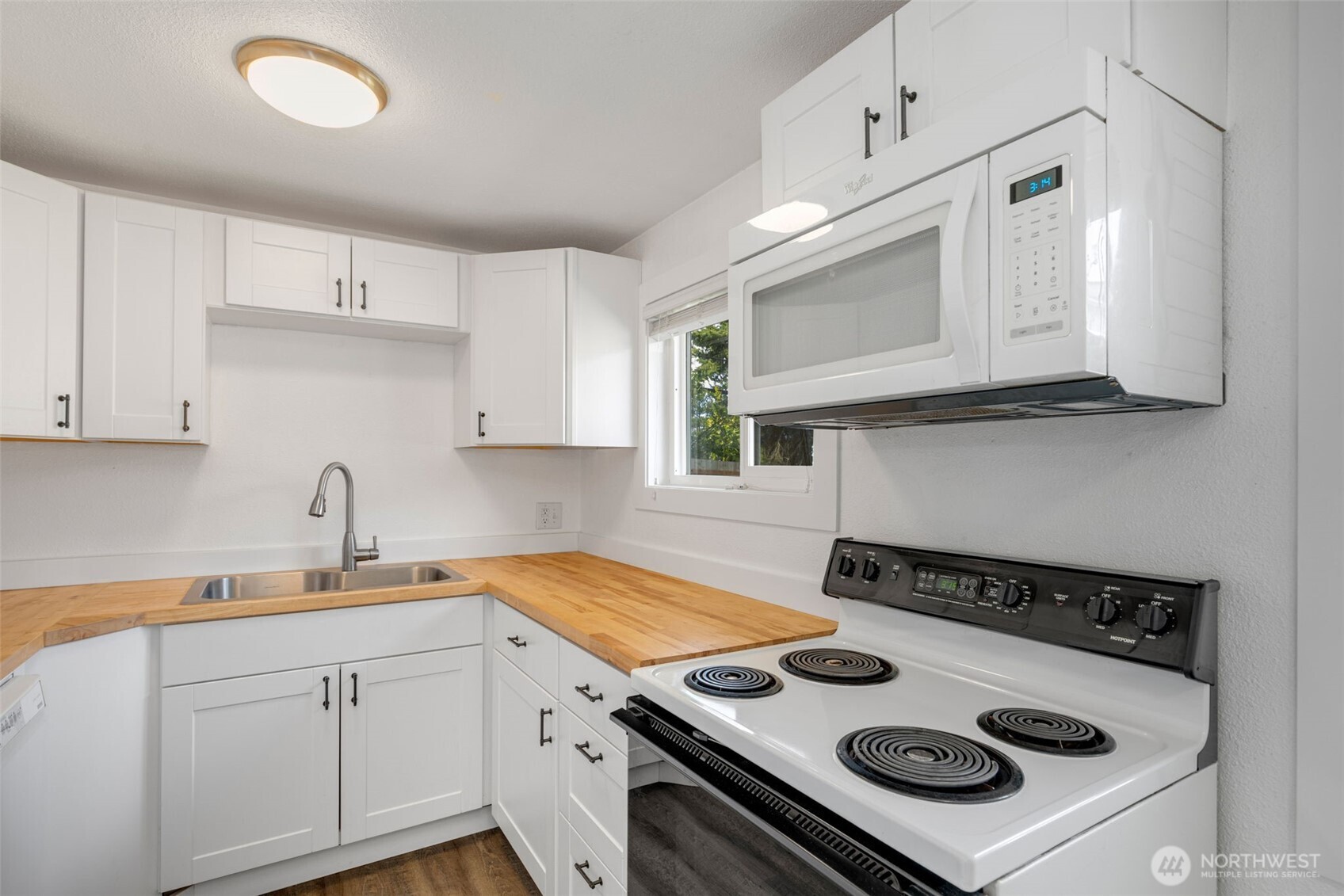 3300 NE 7th Place , Renton, WA 98056