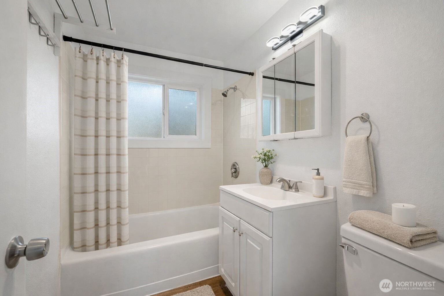 3300 NE 7th Place , Renton, WA 98056