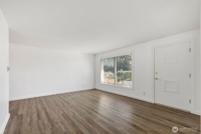 3300 NE 7th Place , Renton, WA 98056 - Photo 7