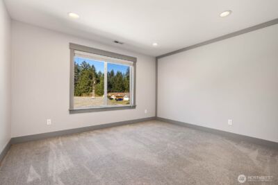 17210 36th Ave E , Tacoma, WA 98446 - Photo 39