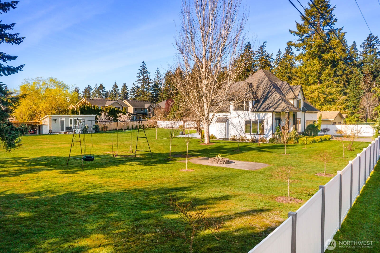 17210 36th Ave E , Tacoma, WA 98446