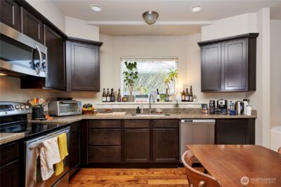 554 Prospect Street , Seattle, WA 98109 - Photo 11