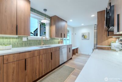 515 NE 123rd Street , Seattle, WA 98125 - Photo 5