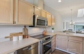 12323 NE 97th Street #Q, Kirkland, WA 98033 - Photo 11