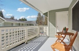 12323 NE 97th Street #Q, Kirkland, WA 98033