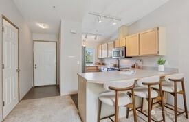 12323 NE 97th Street #Q, Kirkland, WA 98033