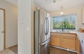 12323 NE 97th Street #Q, Kirkland, WA 98033 - Photo 9