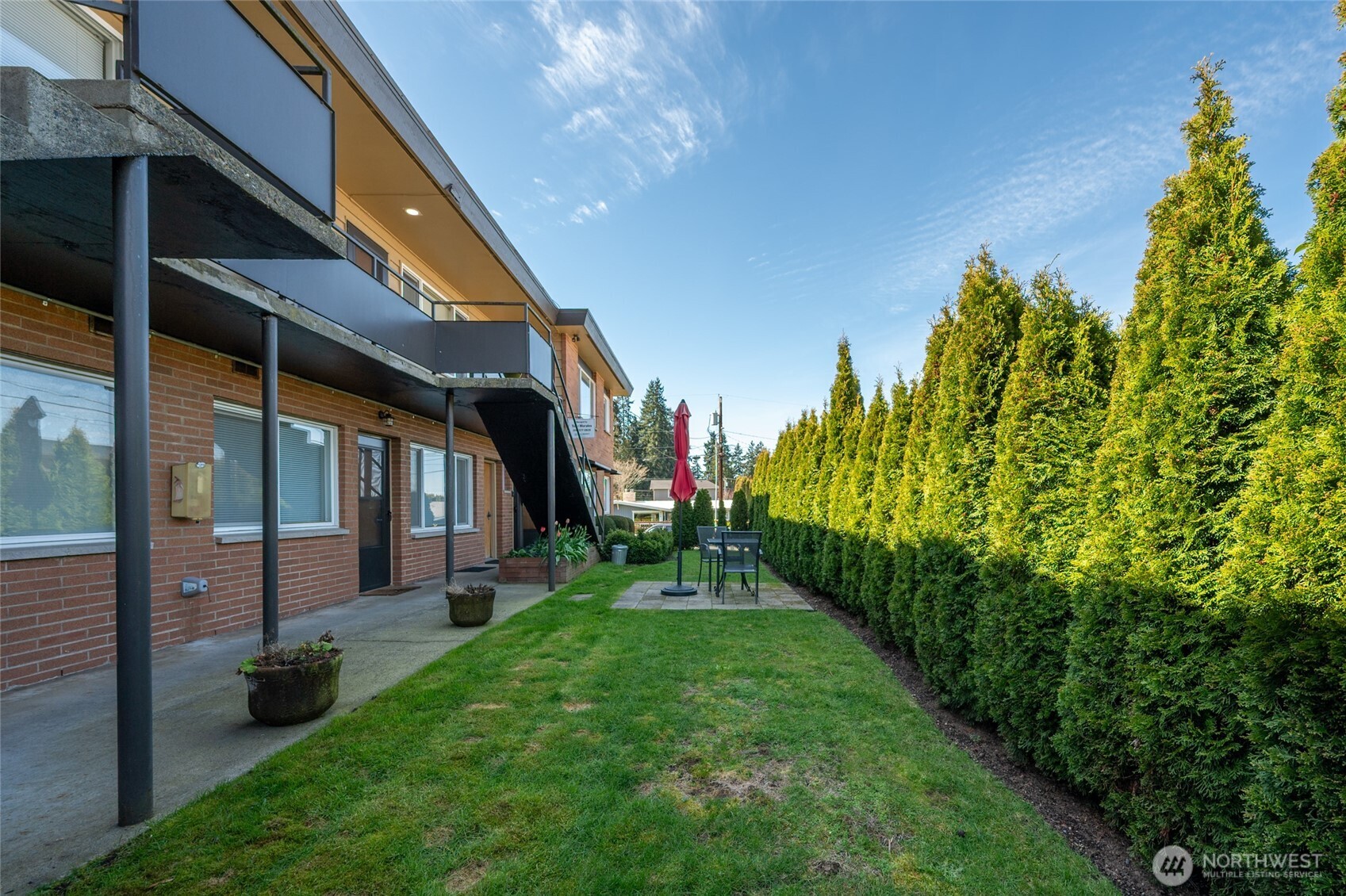 533 4th Avenue S #1-6, Edmonds, WA 98020