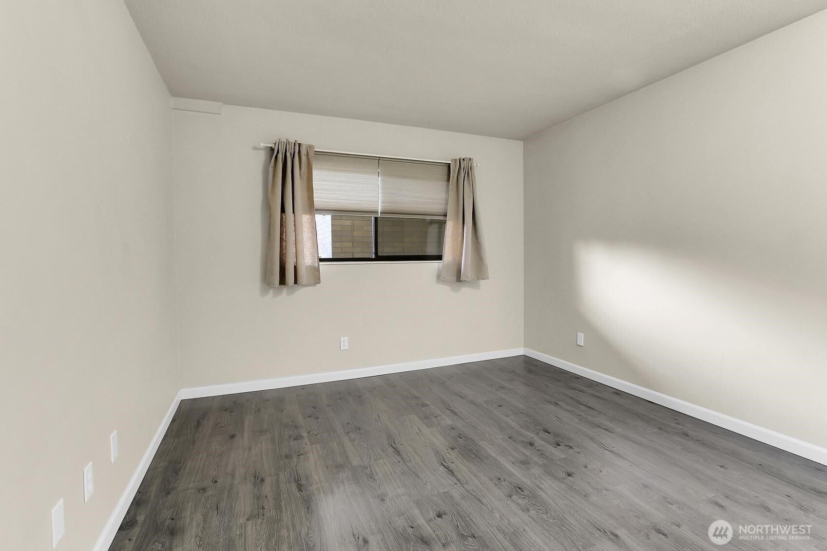 4545 Sand Point Way NE #304, Seattle, WA 98105