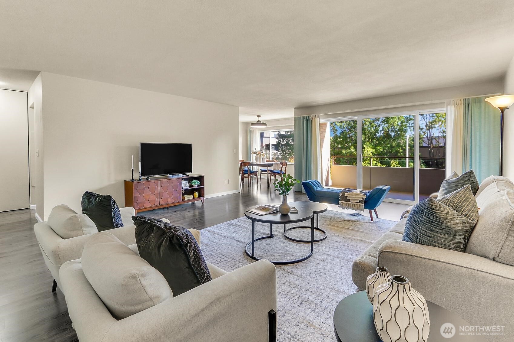 4545 Sand Point Way NE #304, Seattle, WA 98105