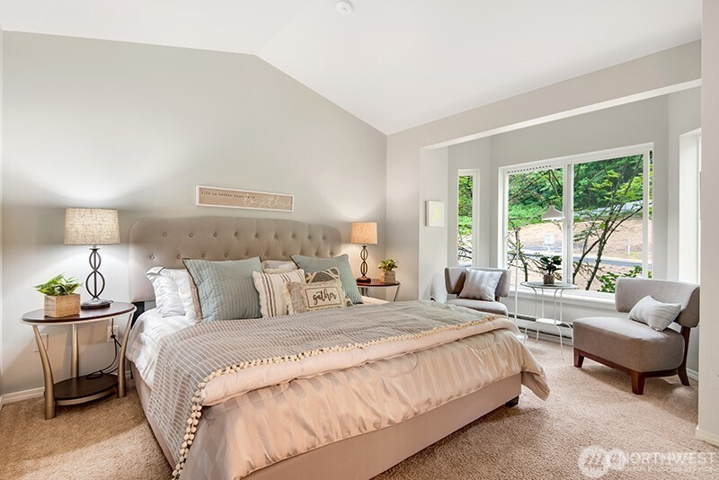 9403 176 Place NE #3, Redmond, WA 98052