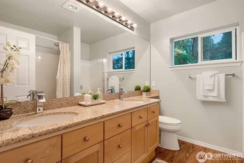 9403 176 Place NE #3, Redmond, WA 98052