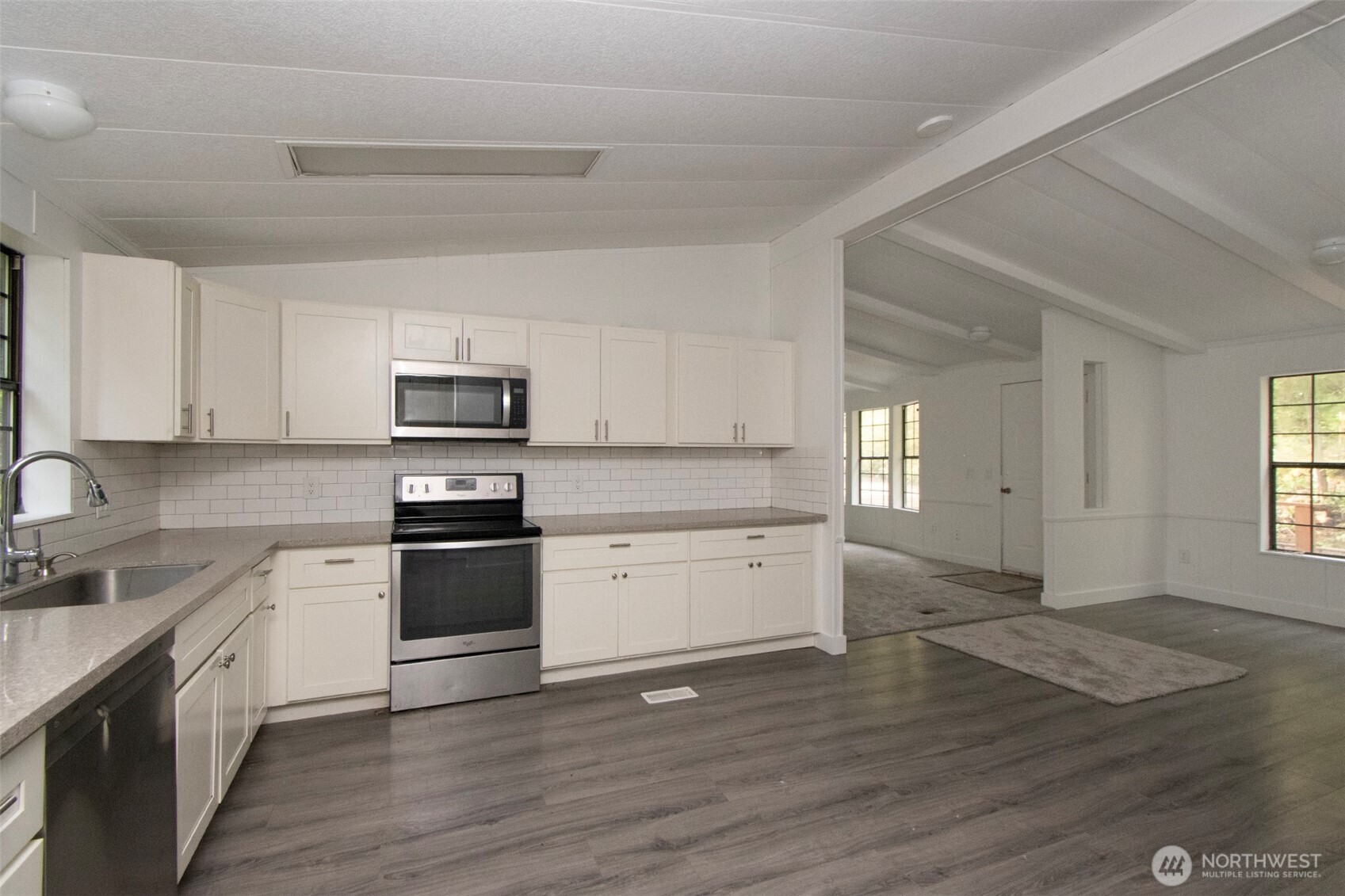 286 Canyon Estates Drive , Sequim, WA 98382