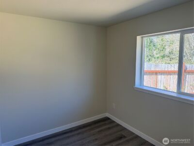 3967 Division Avenue W, Bremerton, WA 98312-5035 - Photo 6