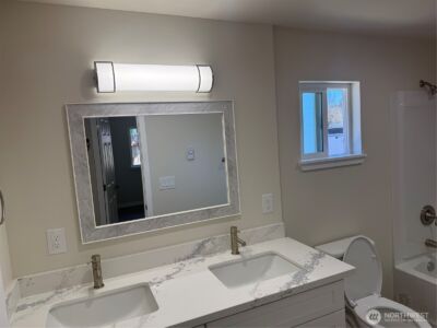 3967 Division Avenue W, Bremerton, WA 98312-5035 - Photo 11