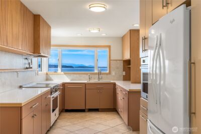 16611 SW Maplewild Avenue , Burien, WA 98166 - Photo 19