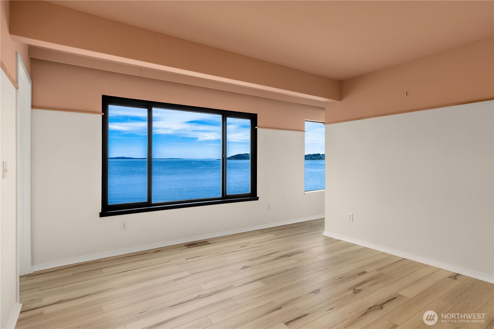 16611 SW Maplewild Avenue , Burien, WA 98166