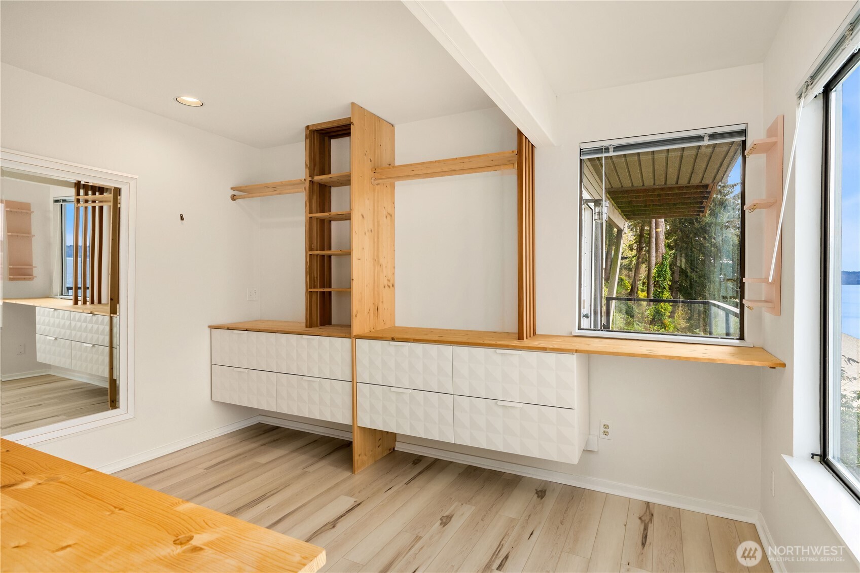 16611 SW Maplewild Avenue , Burien, WA 98166