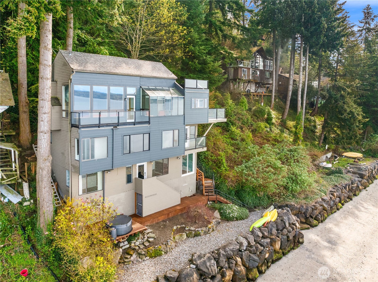 16611 SW Maplewild Avenue , Burien, WA 98166