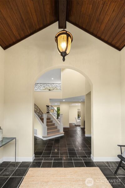 16908 SE Licorice Way , Newcastle, WA 98059 - Photo 3