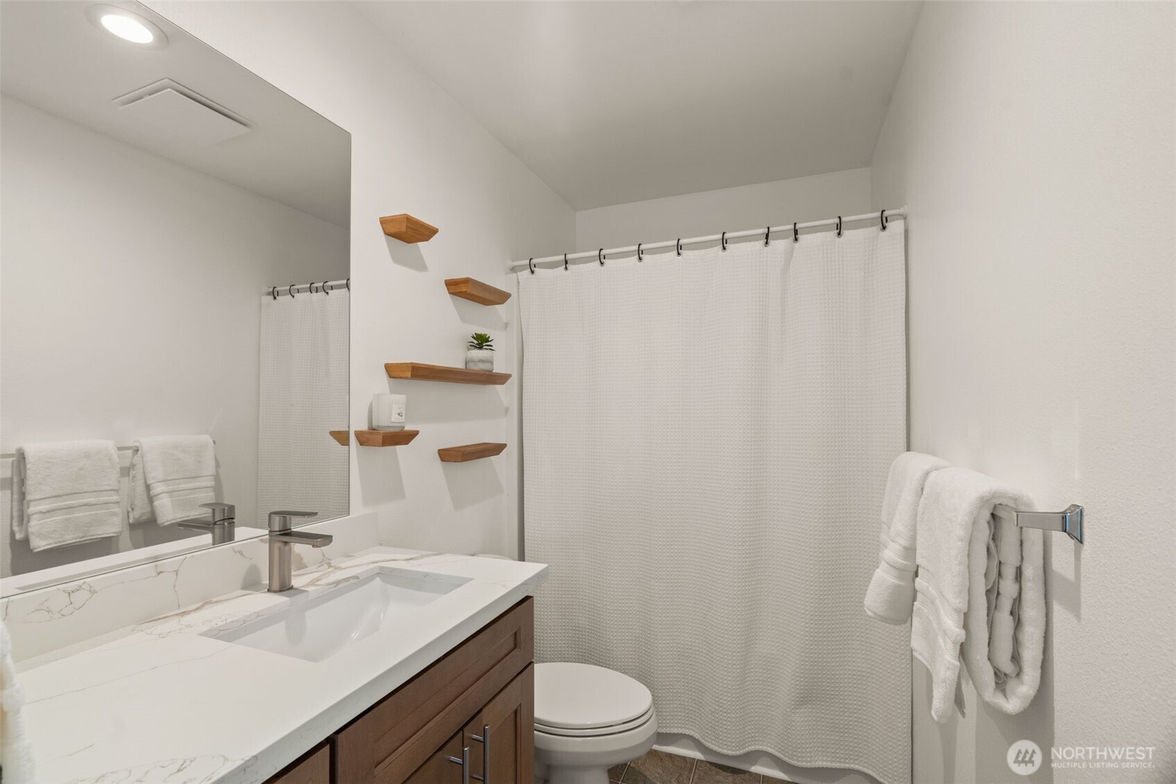 3203 200 Place SW, Lynnwood, WA 98036