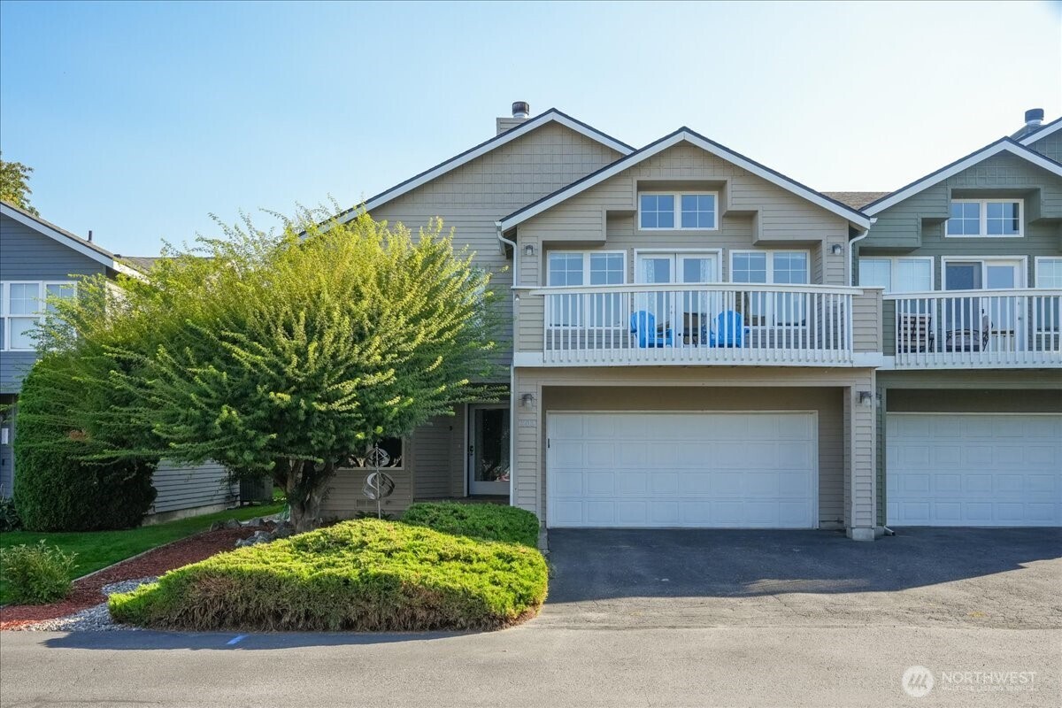 203 Parkway Drive , Manson, WA 98831