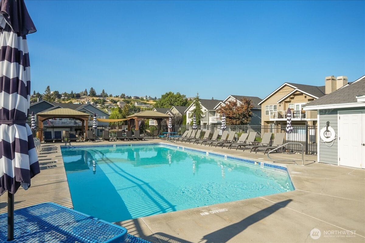 203 Parkway Drive , Manson, WA 98831
