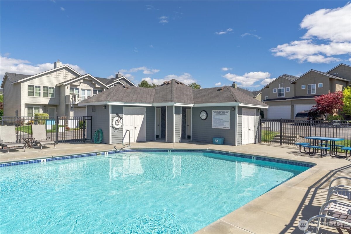 203 Parkway Drive , Manson, WA 98831