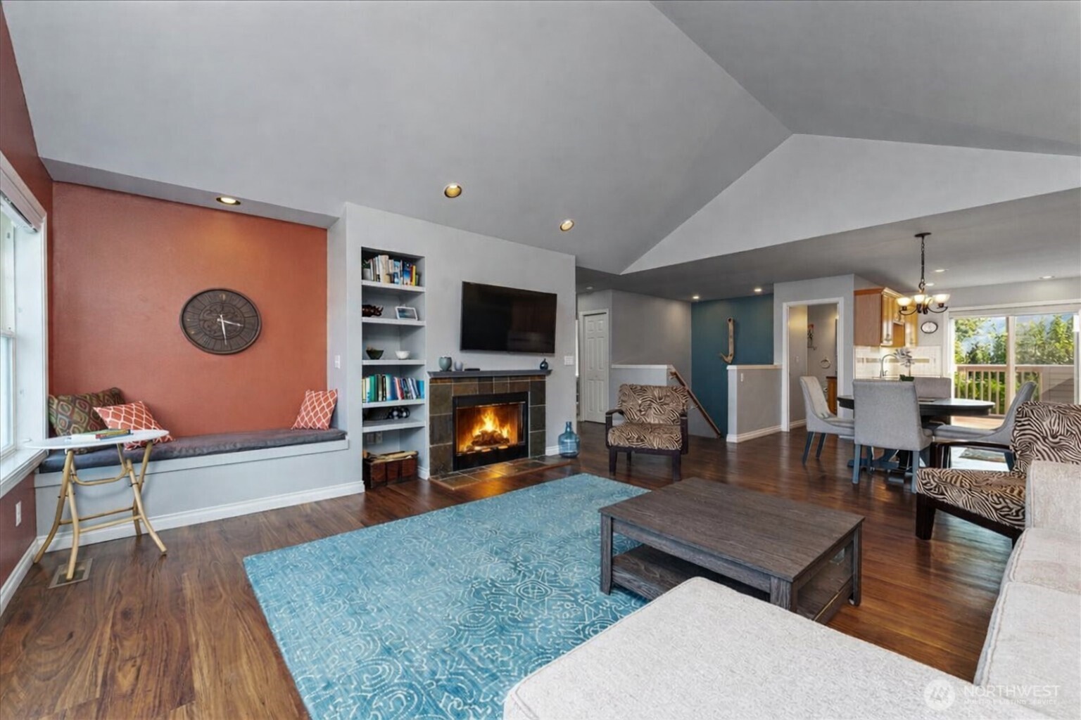 203 Parkway Drive , Manson, WA 98831