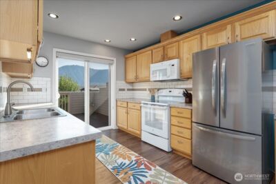 203 Parkway Drive , Manson, WA 98831 - Photo 8