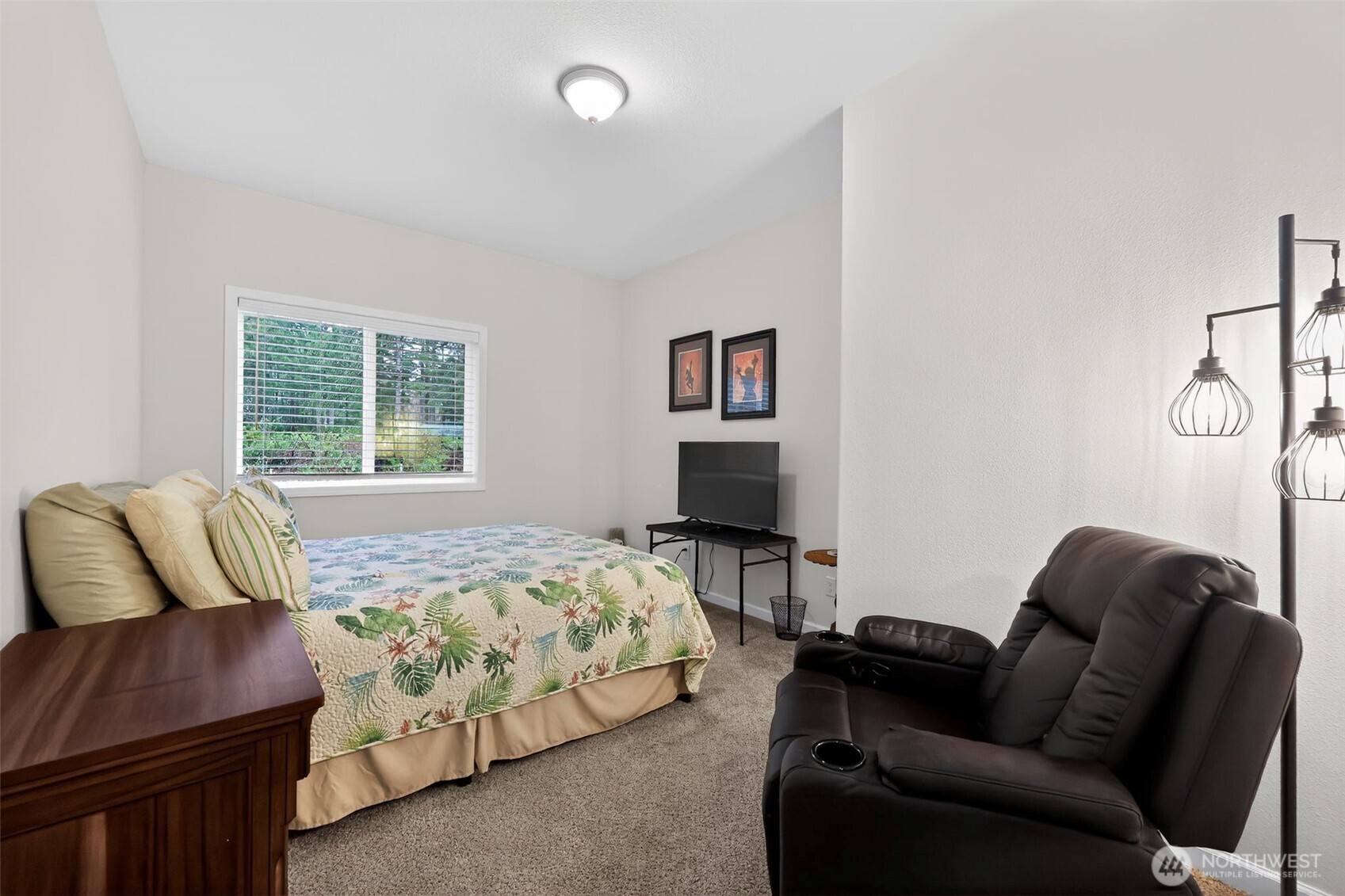 148 E Fox Run Lane , Grapeview, WA 98546