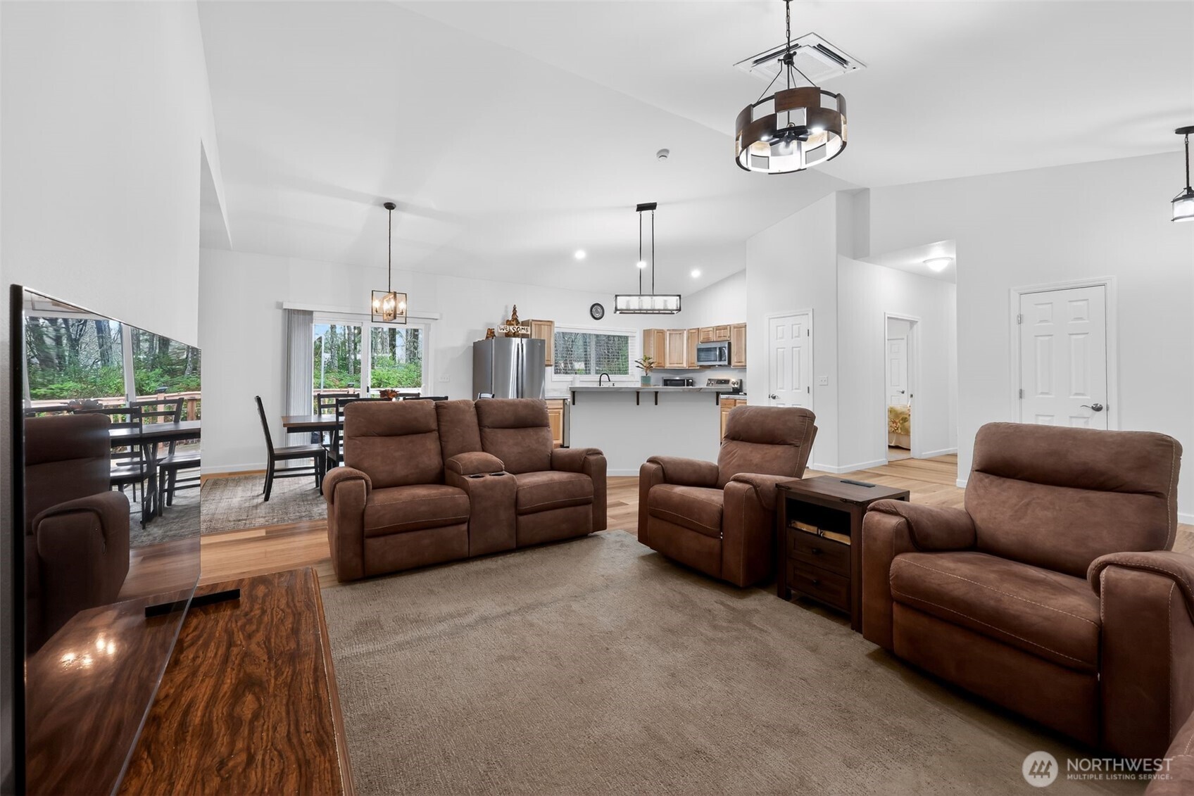 148 E Fox Run Lane , Grapeview, WA 98546
