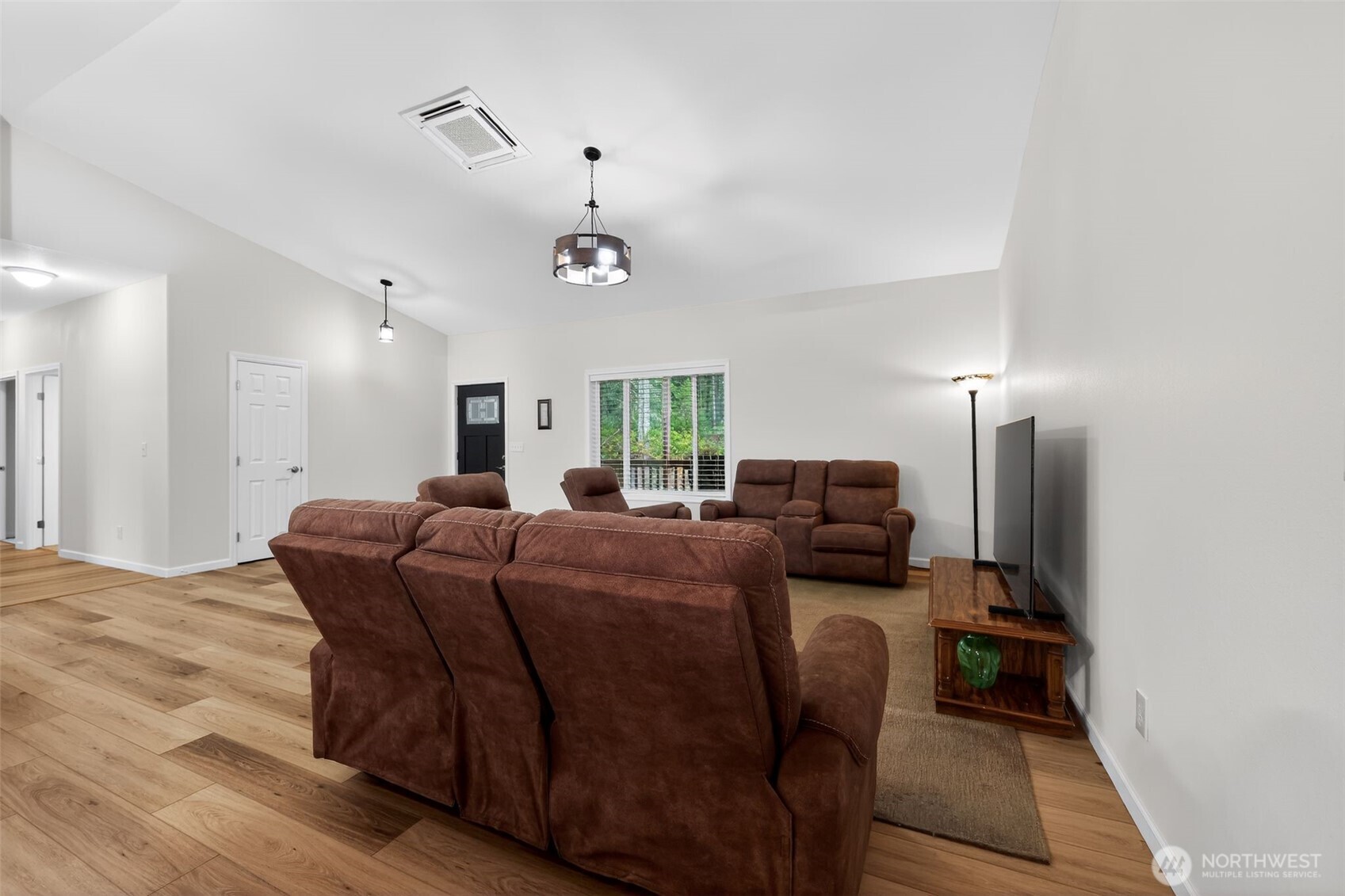 148 E Fox Run Lane , Grapeview, WA 98546