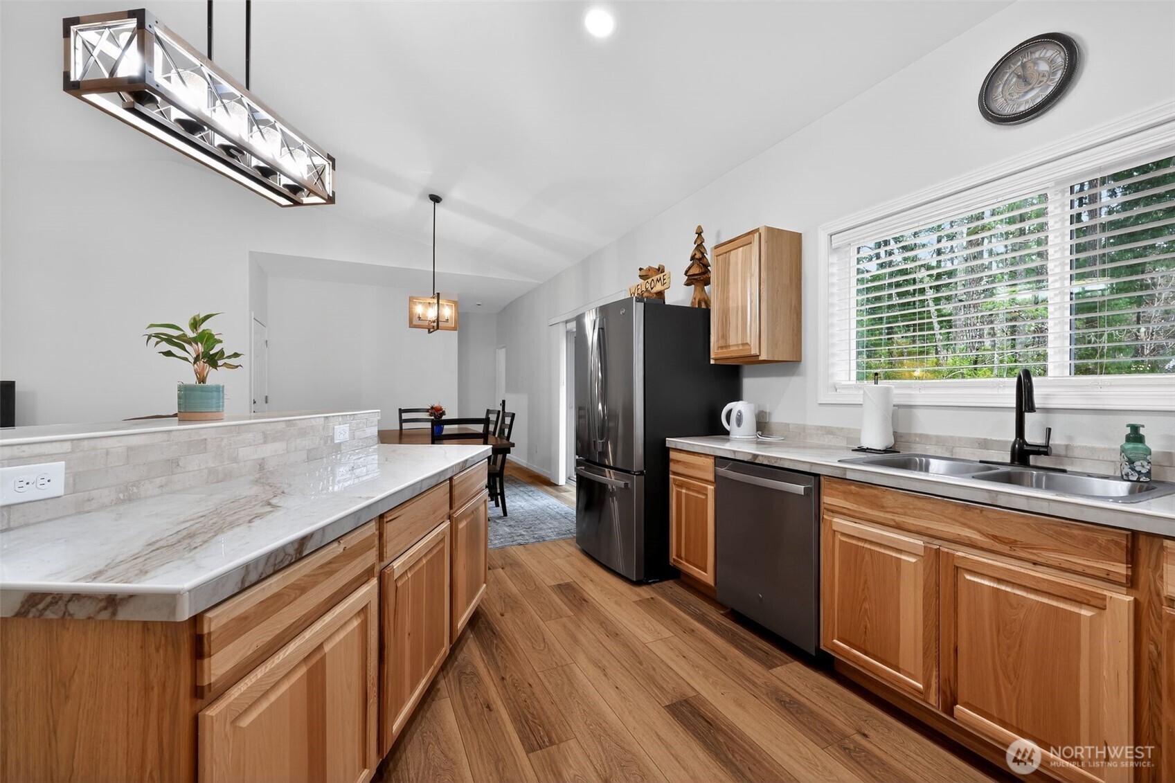 148 E Fox Run Lane , Grapeview, WA 98546
