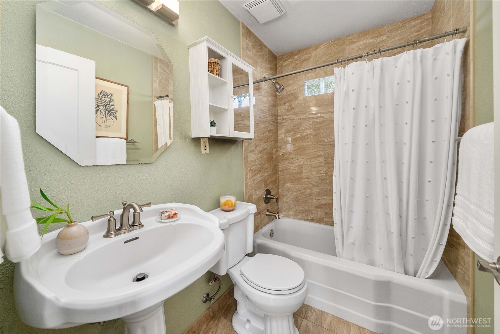 4021 N 14th Street , Tacoma, WA 98406