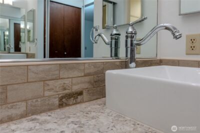 9904 NE 124th Street #1005, Kirkland, WA 98034 - Photo 13