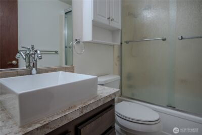 9904 NE 124th Street #1005, Kirkland, WA 98034 - Photo 17