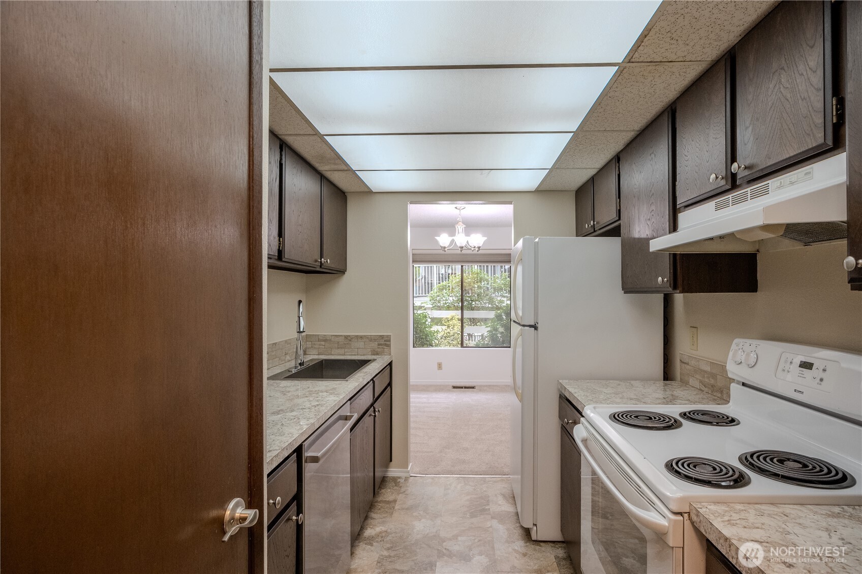 9904 NE 124th Street #1005, Kirkland, WA 98034