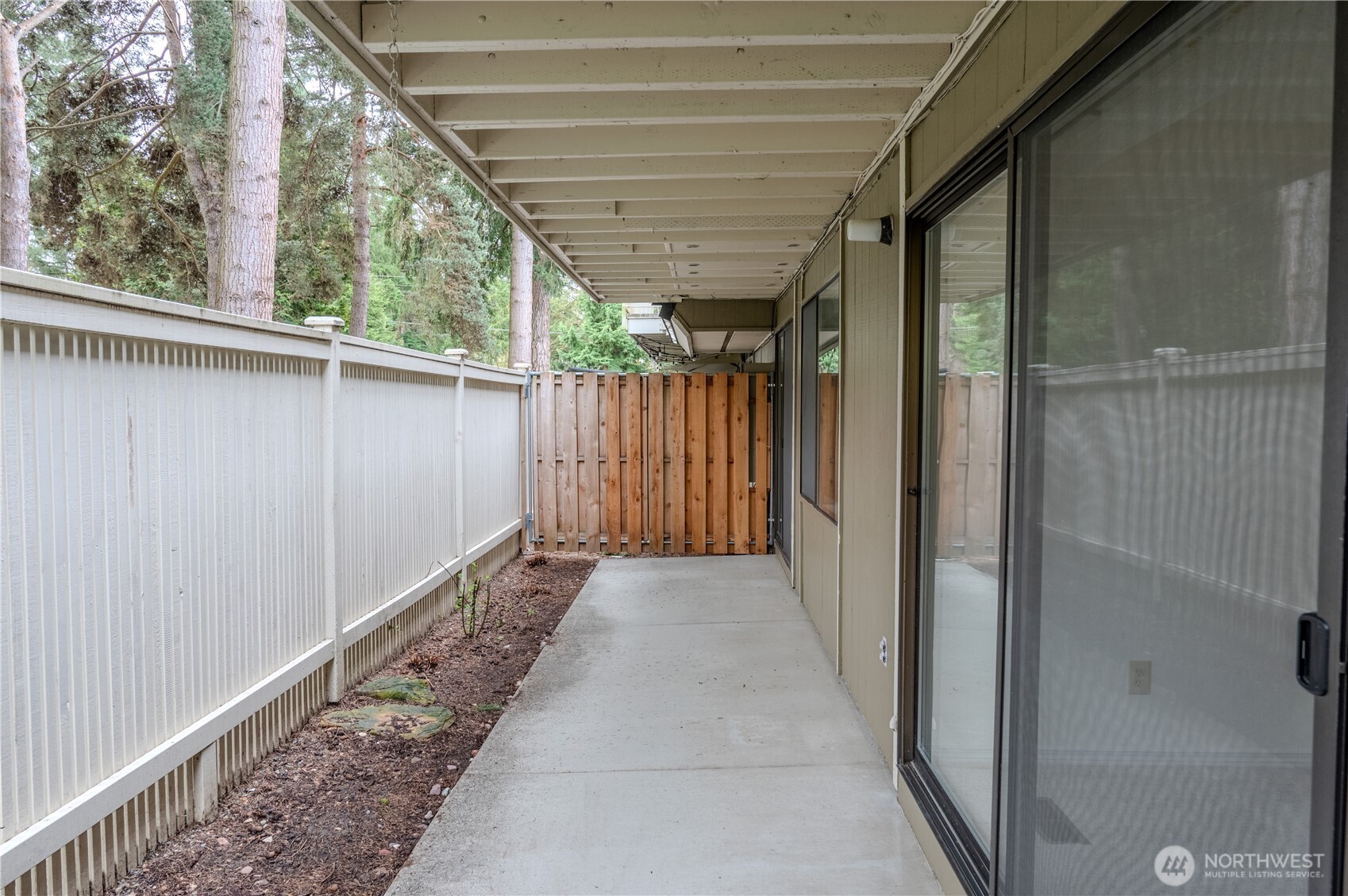 9904 NE 124th Street #1005, Kirkland, WA 98034