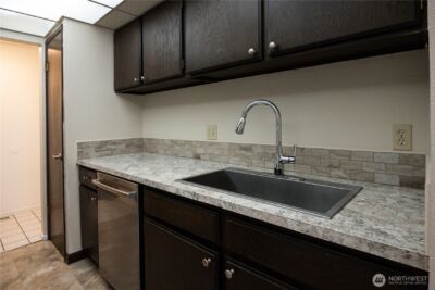 9904 NE 124th Street #1005, Kirkland, WA 98034 - Photo 5