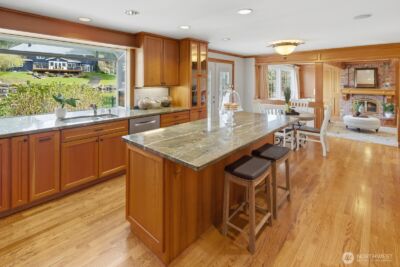 7830 80th Place SE, Mercer Island, WA 98040 - Photo 11